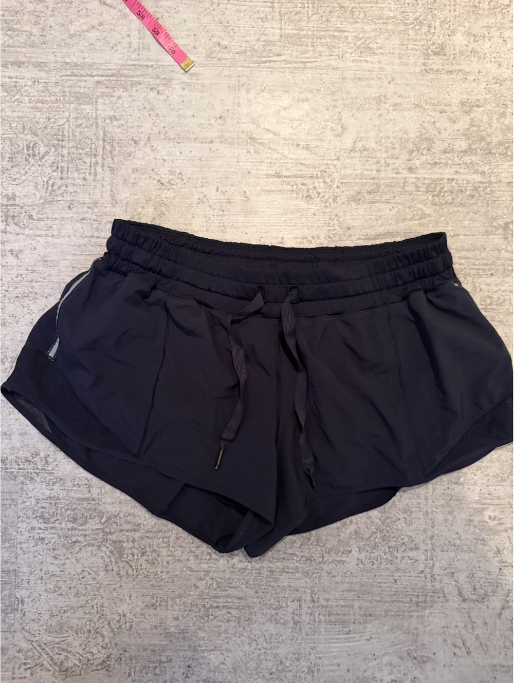 Lululemon Athletica Black Hotty Hot Shorts size 10